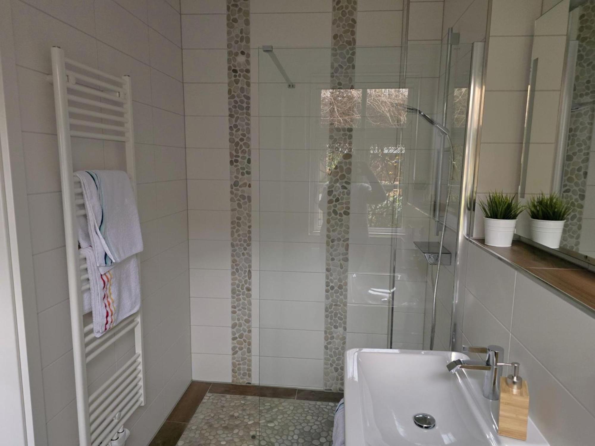 Ferienwohnung Hofidyll - Warnemuende Rostock Zewnętrze zdjęcie