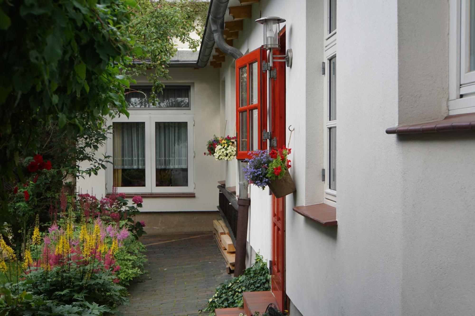 Ferienwohnung Hofidyll - Warnemuende Rostock Zewnętrze zdjęcie